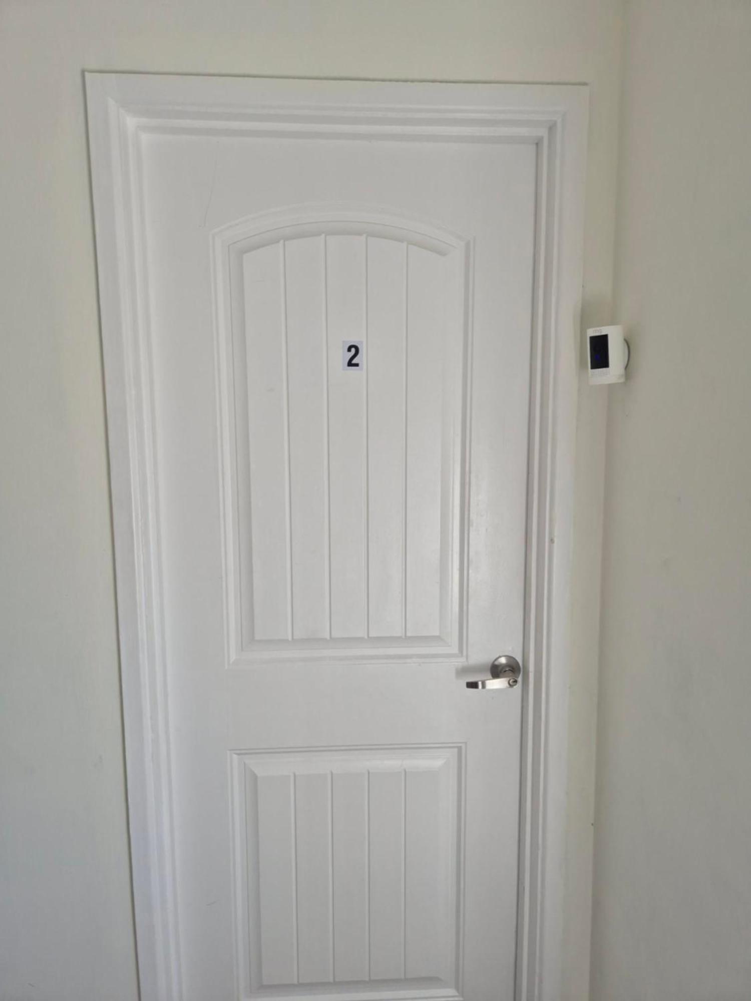 Accomadation Wrexham Dış mekan fotoğraf